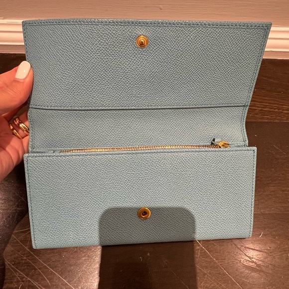 Authentic Dolce and Gabbana Wallet - Picture 6 of 7